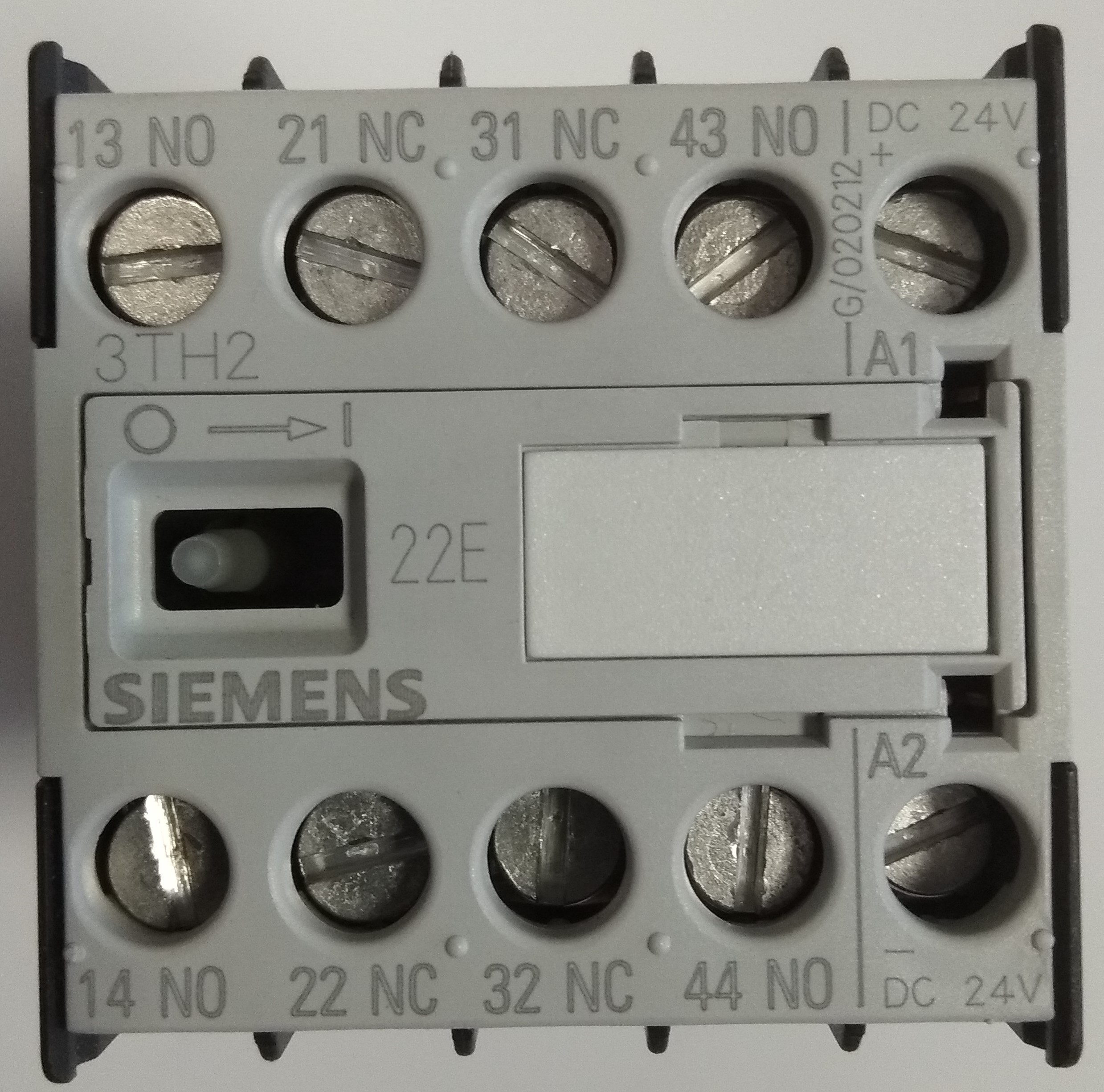 SIEMENS 3TH2022-0BB47 mágneskapcsoló